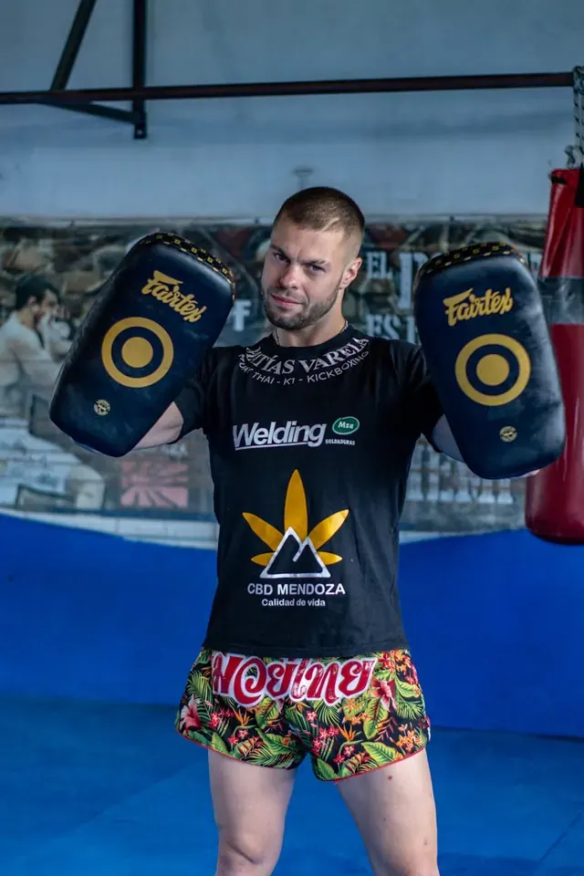 Canadian UFC Fighters Injury Updates & Return Timelines (2024)