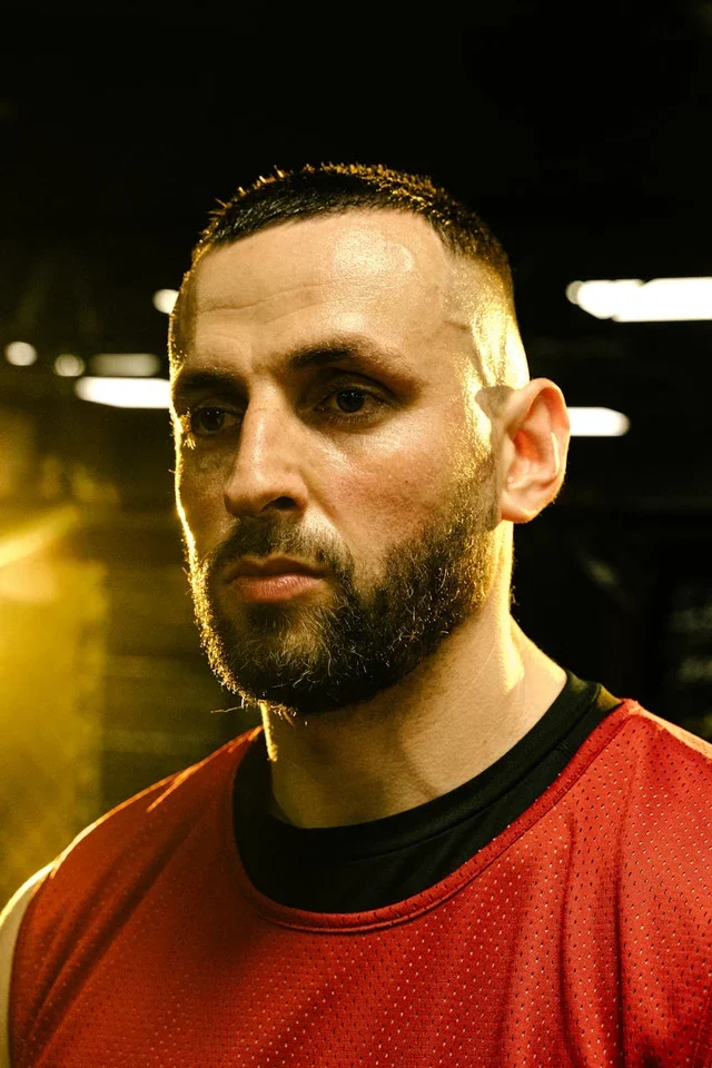 Troubleshooting Contract Negotiations for Canadians in the UFC